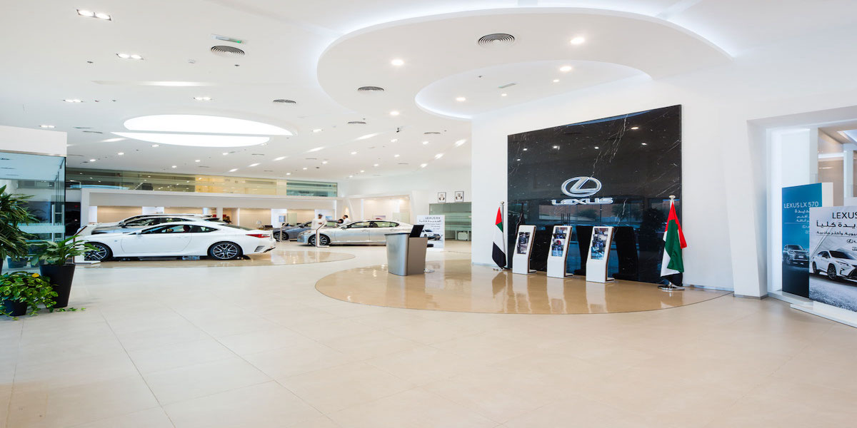 Luxurious Customer Experience With Digital Signage Lexus Car Showroom 