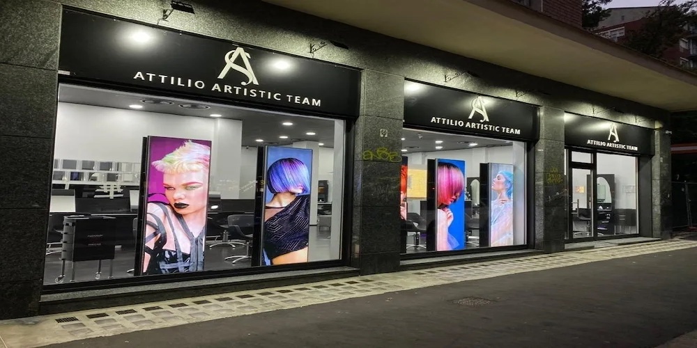 Digital Signage in Beauty Salons and Barbershops 