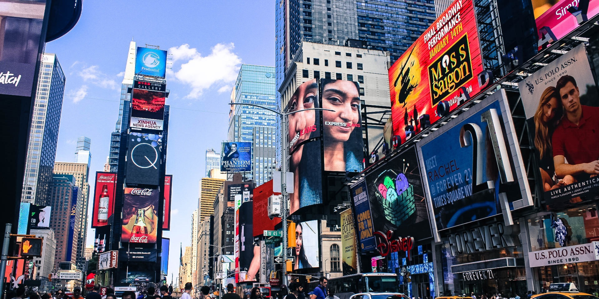 Digital Signage Basics: The Ultimate Guide to Digital Signage as a Medium, Tool, and Business